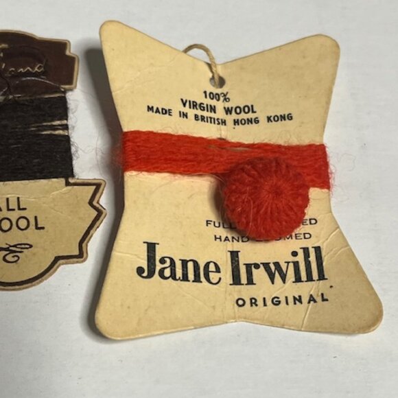 VTG Collection of Paper Spools of Mending Wools Yarns Brown Red Black Gray Lot 4 - Picture 12 of 14